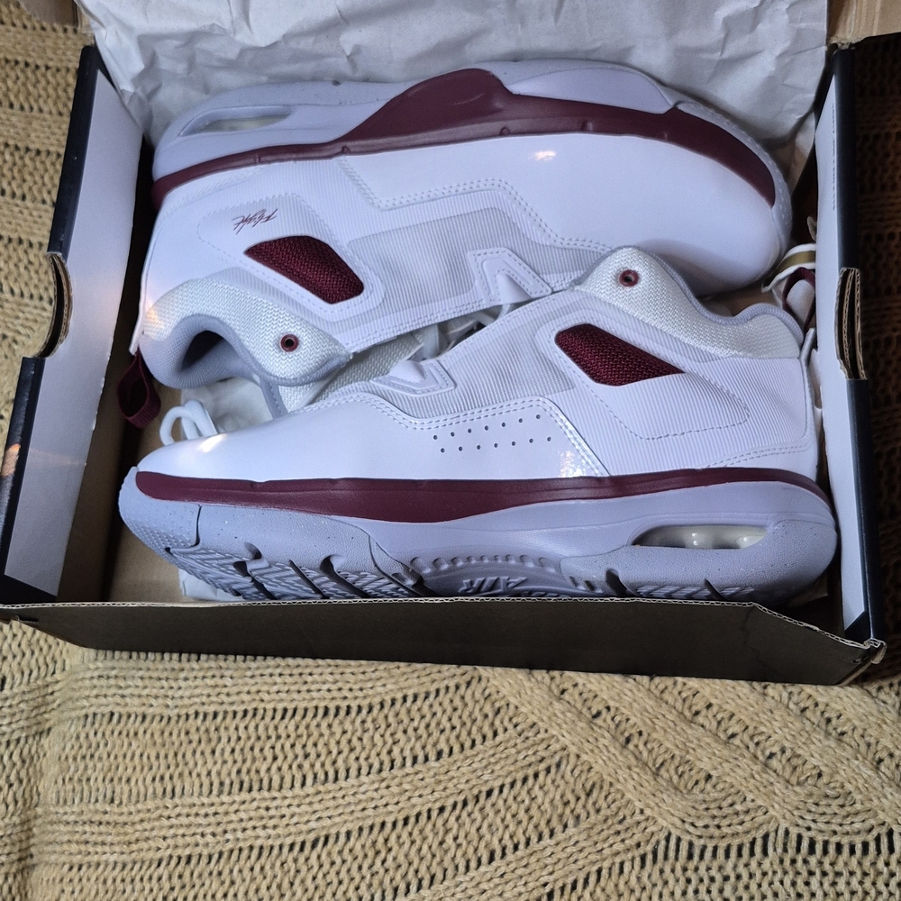 Jordan Stay Loyal 3 in Gray and Pink
